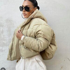 Zara Cropped Puffer Jacket Small
